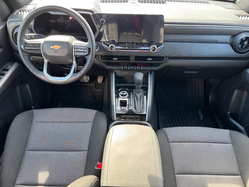 Chevrolet Colorado Vehicle Full-screen Gallery Image 6