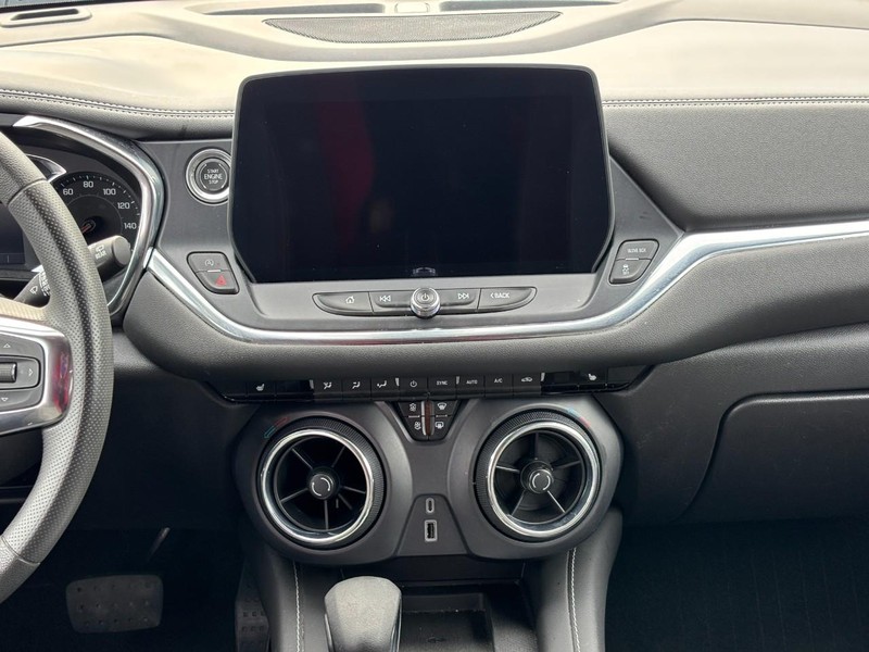 Chevrolet Blazer Vehicle Full-screen Gallery Image 13