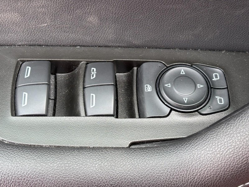 Chevrolet Blazer Vehicle Full-screen Gallery Image 16