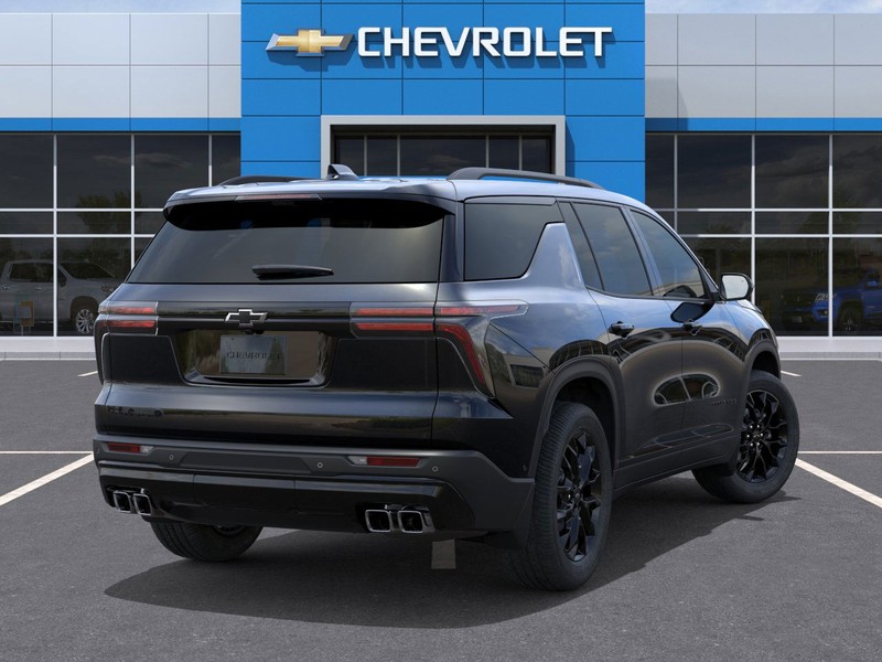 Chevrolet Traverse Vehicle Full-screen Gallery Image 4