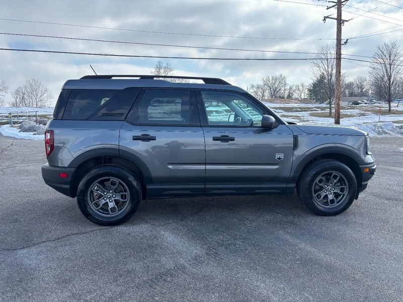 Ford Bronco Sport Vehicle Full-screen Gallery Image 6