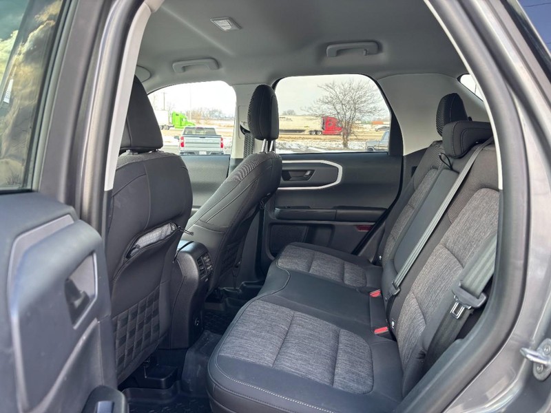 Ford Bronco Sport Vehicle Full-screen Gallery Image 10