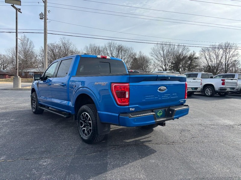 Ford F-150 Vehicle Full-screen Gallery Image 3