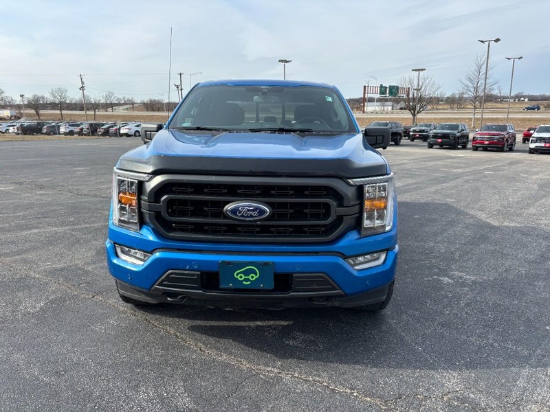Ford F-150 Vehicle Full-screen Gallery Image 8