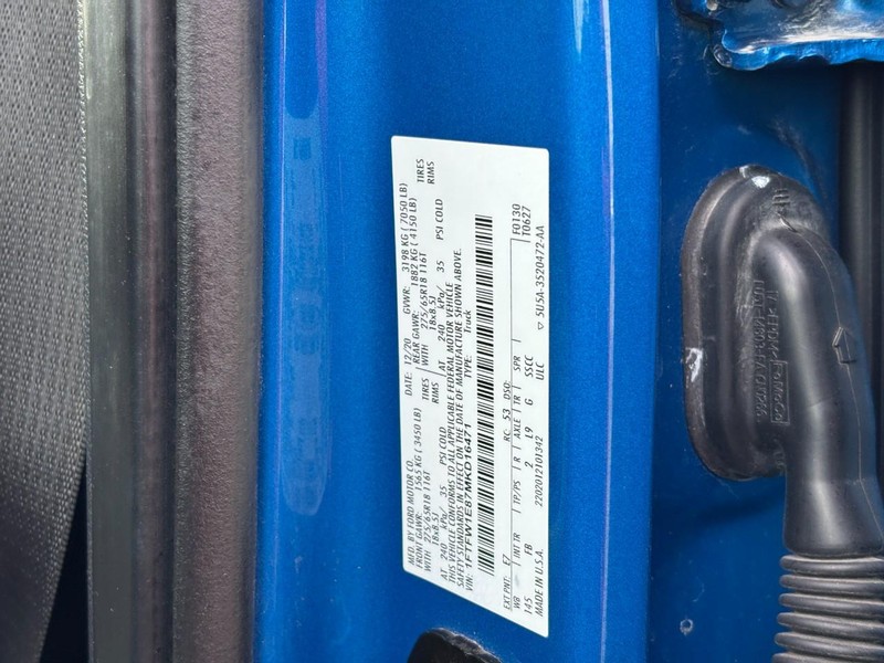 Ford F-150 Vehicle Full-screen Gallery Image 25