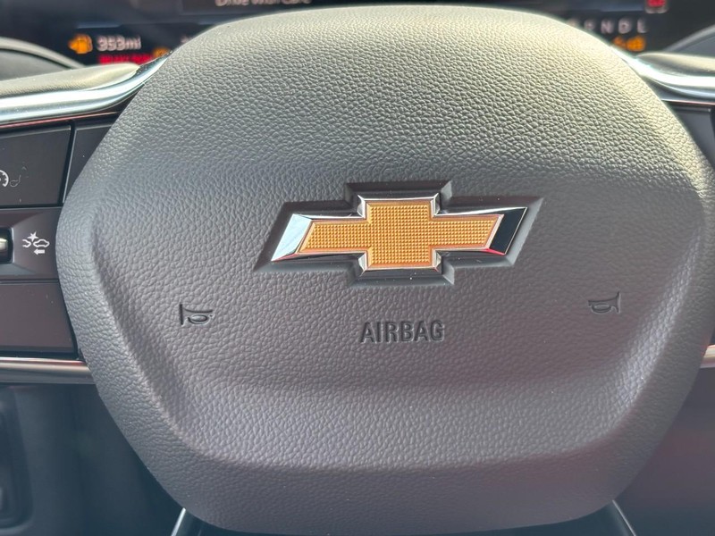 Chevrolet Tahoe Vehicle Full-screen Gallery Image 15