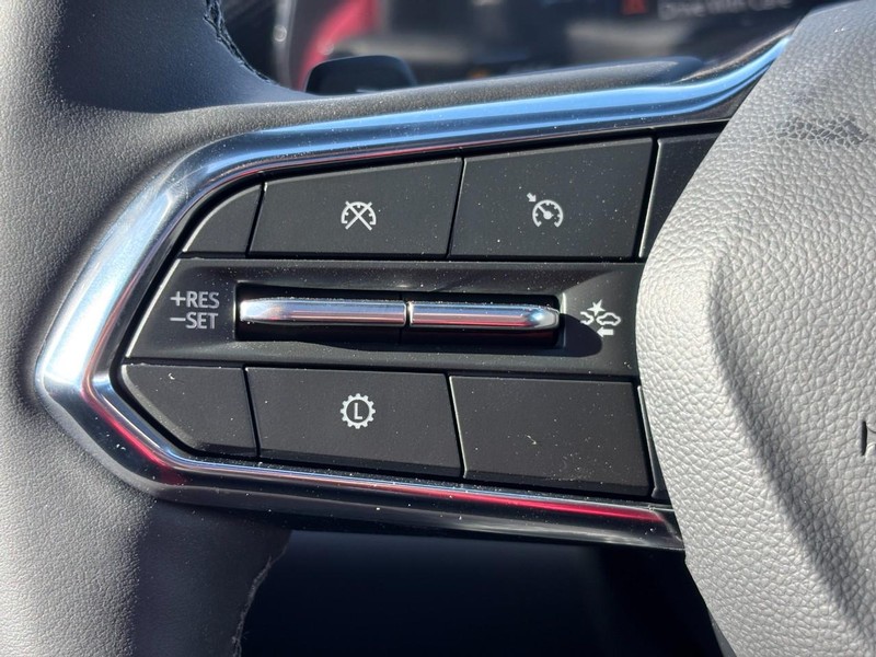 Chevrolet Equinox Vehicle Full-screen Gallery Image 13