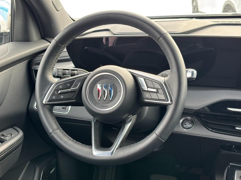 Buick Enclave Vehicle Full-screen Gallery Image 13