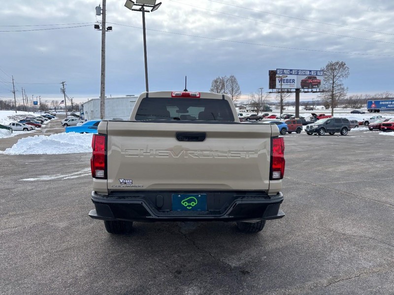 Chevrolet Colorado Vehicle Full-screen Gallery Image 4