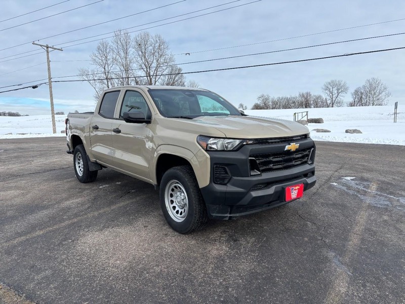 Chevrolet Colorado Vehicle Full-screen Gallery Image 7