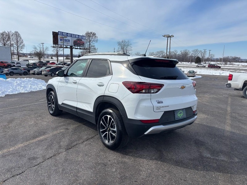Chevrolet TrailBlazer Vehicle Full-screen Gallery Image 3