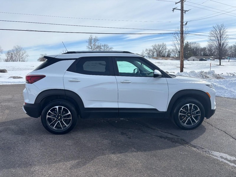 Chevrolet TrailBlazer Vehicle Full-screen Gallery Image 6