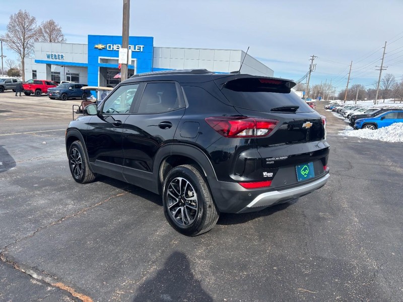 Chevrolet TrailBlazer Vehicle Full-screen Gallery Image 3