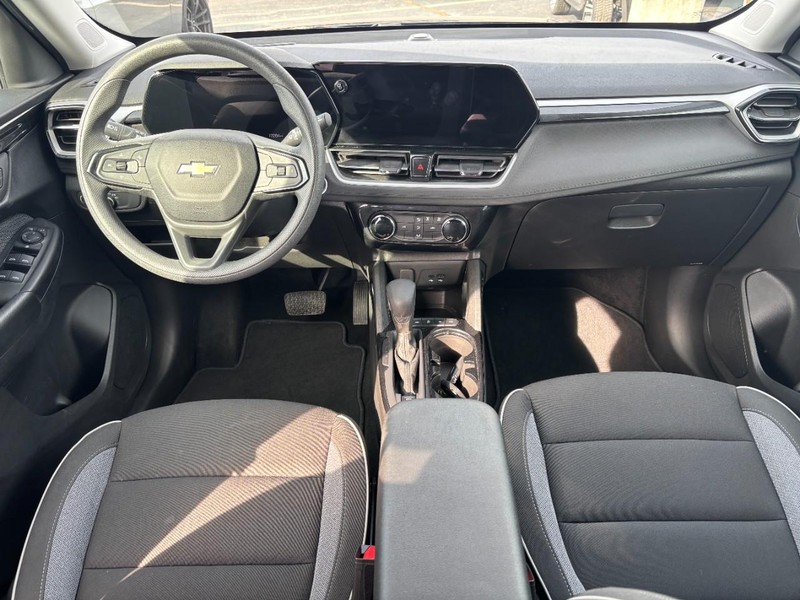 Chevrolet TrailBlazer Vehicle Full-screen Gallery Image 11