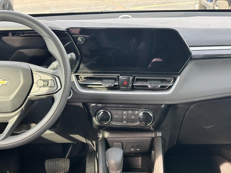 Chevrolet TrailBlazer Vehicle Full-screen Gallery Image 13