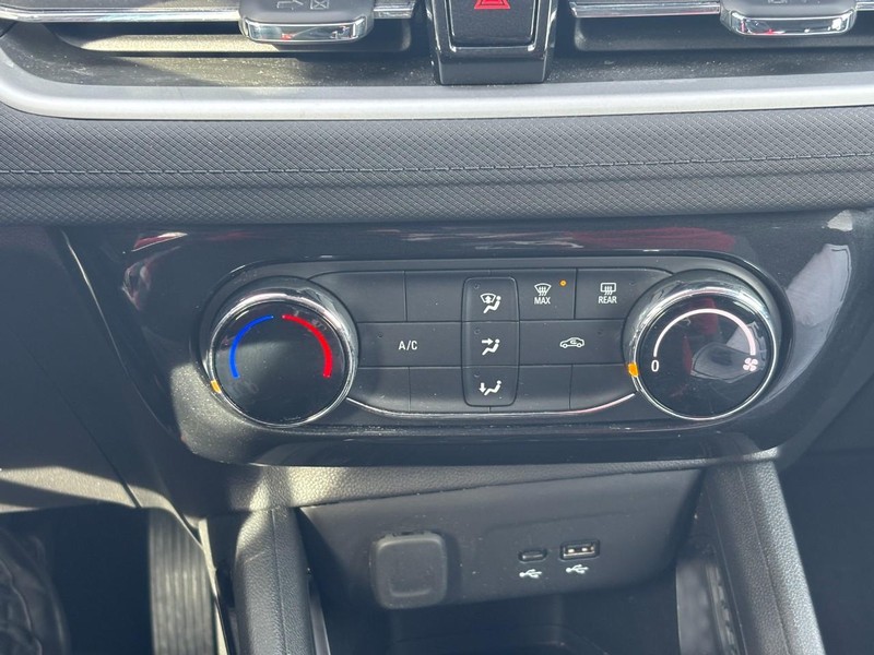 Chevrolet TrailBlazer Vehicle Full-screen Gallery Image 24