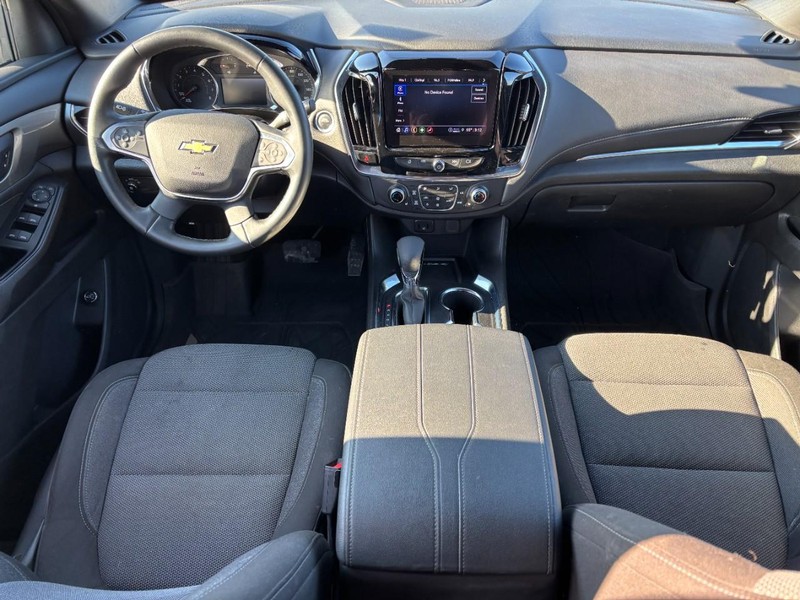 Chevrolet Traverse Vehicle Full-screen Gallery Image 12