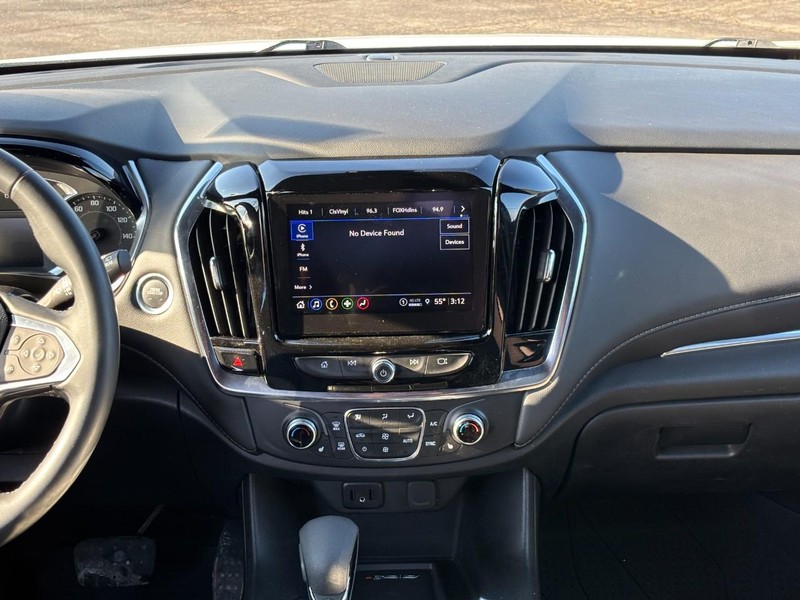 Chevrolet Traverse Vehicle Full-screen Gallery Image 14