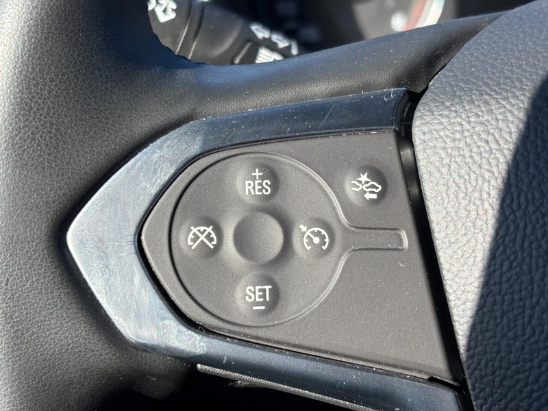 Chevrolet Traverse Vehicle Full-screen Gallery Image 18