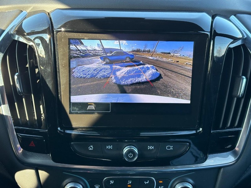 Chevrolet Traverse Vehicle Full-screen Gallery Image 23