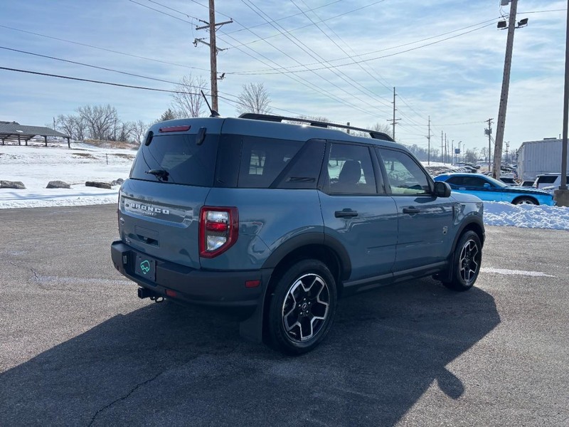 Ford Bronco Sport Vehicle Full-screen Gallery Image 5