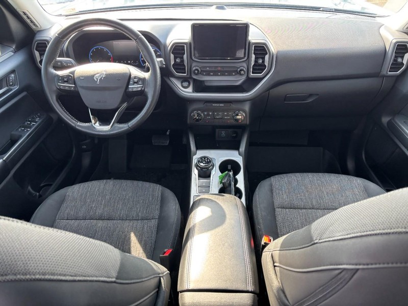 Ford Bronco Sport Vehicle Full-screen Gallery Image 10