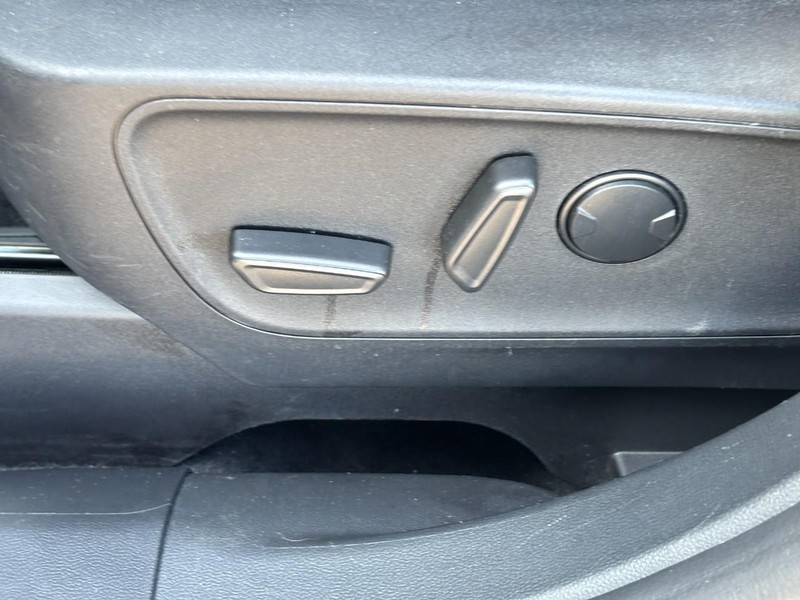 Ford Bronco Sport Vehicle Full-screen Gallery Image 14