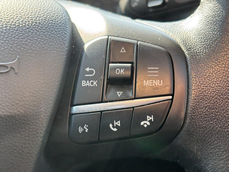 Ford Bronco Sport Vehicle Full-screen Gallery Image 19