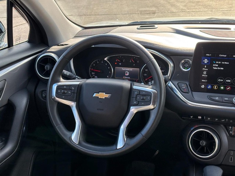 Chevrolet Blazer Vehicle Full-screen Gallery Image 12