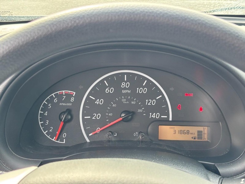 Nissan Versa Sedan Vehicle Full-screen Gallery Image 22