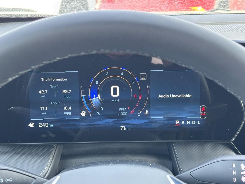 Chevrolet Equinox Vehicle Full-screen Gallery Image 16