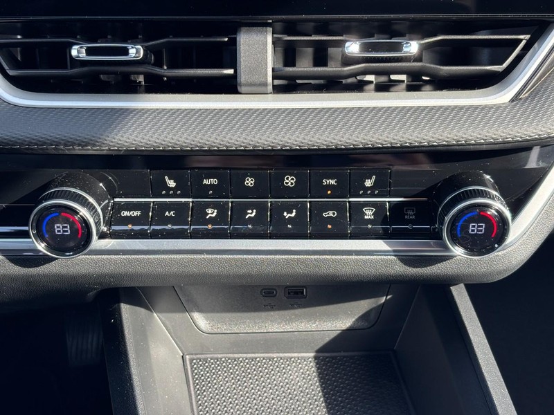 Chevrolet Equinox Vehicle Full-screen Gallery Image 20