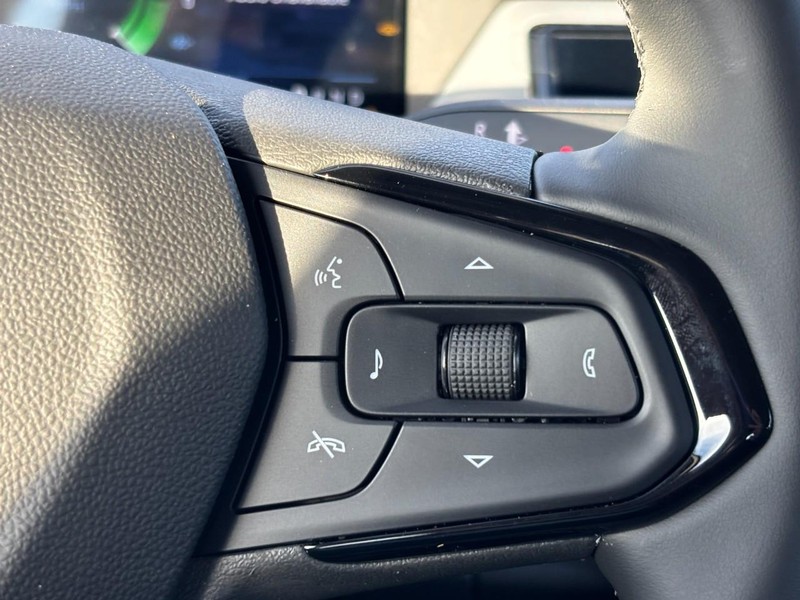 Chevrolet Bolt Vehicle Full-screen Gallery Image 15