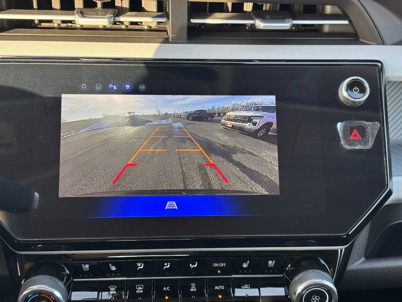 Chevrolet Bolt Vehicle Full-screen Gallery Image 19