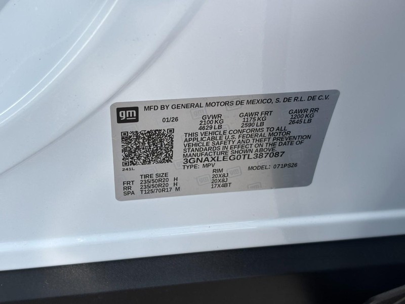 Chevrolet Equinox Vehicle Full-screen Gallery Image 21