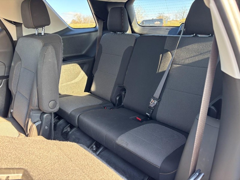 Chevrolet Traverse Vehicle Full-screen Gallery Image 9