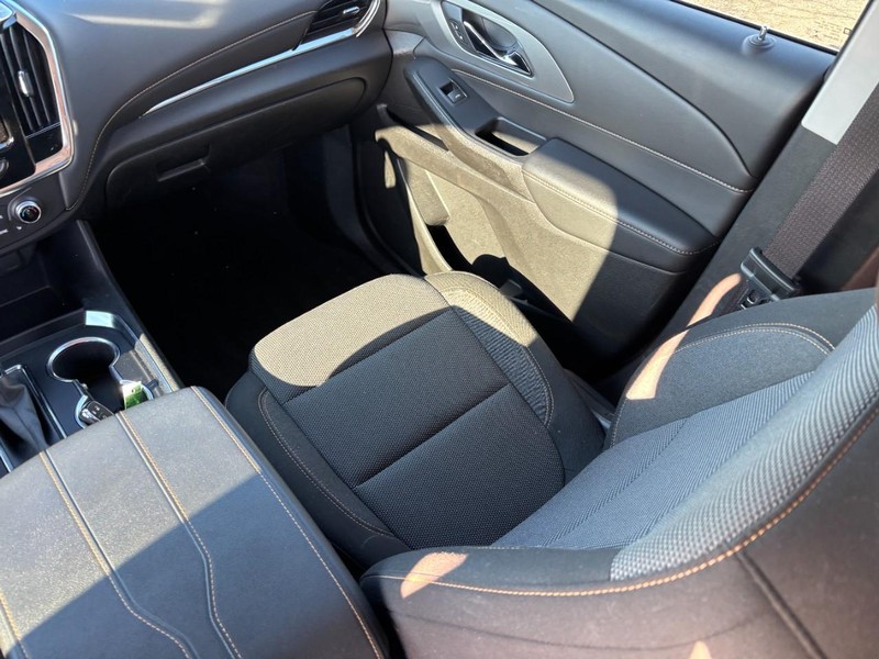 Chevrolet Traverse Vehicle Full-screen Gallery Image 14