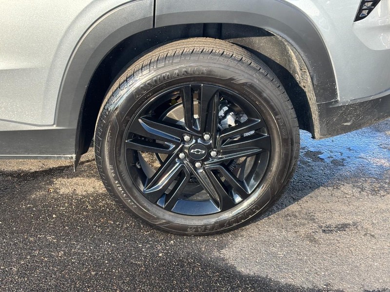 Chevrolet Trax Vehicle Full-screen Gallery Image 9