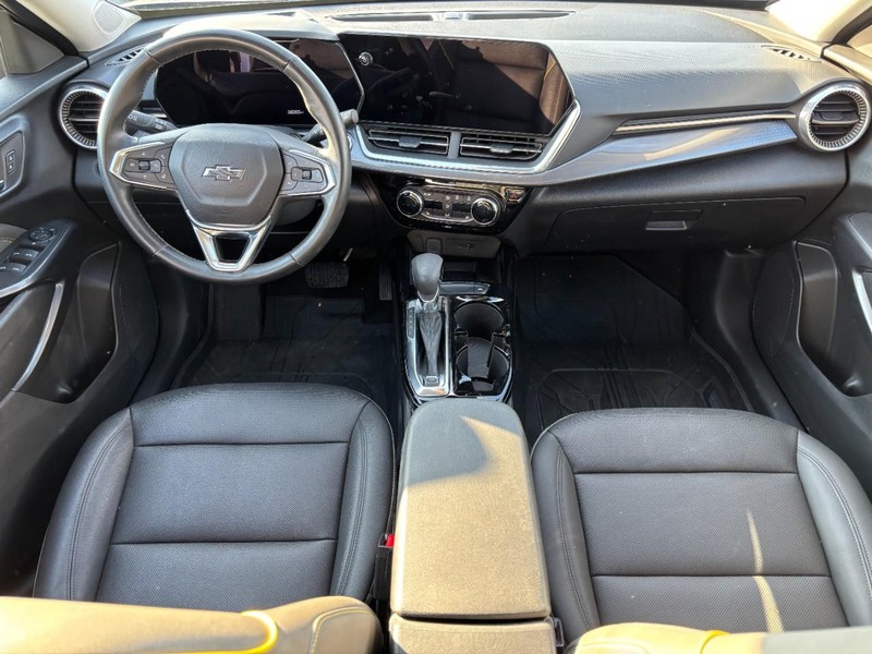 Chevrolet Trax Vehicle Full-screen Gallery Image 11