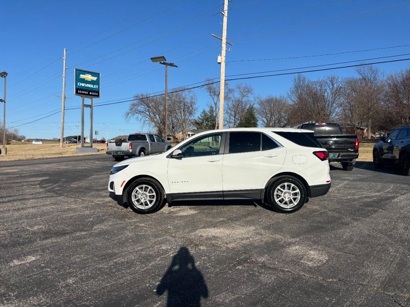Chevrolet Equinox Vehicle Full-screen Gallery Image 2