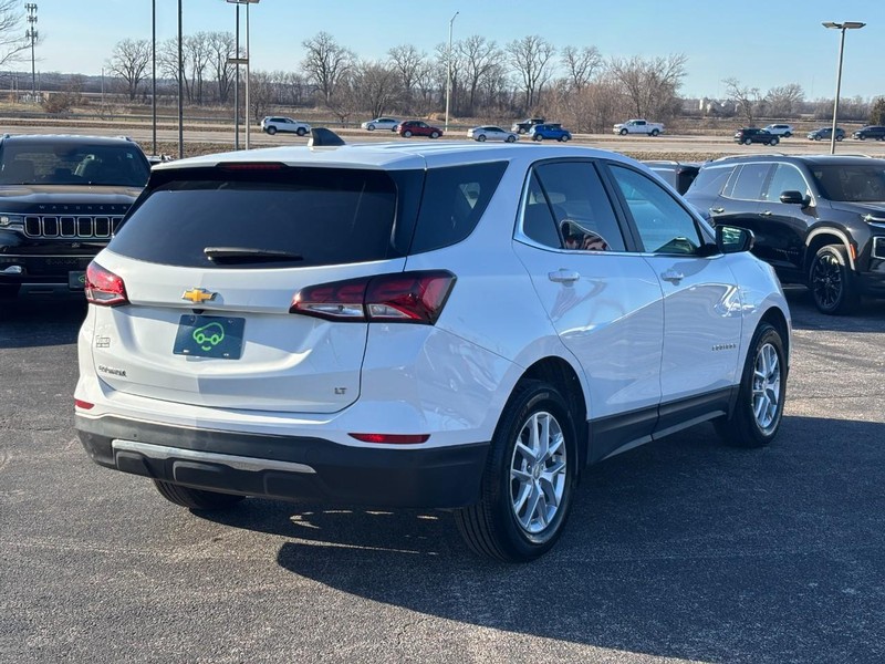 Chevrolet Equinox Vehicle Full-screen Gallery Image 5