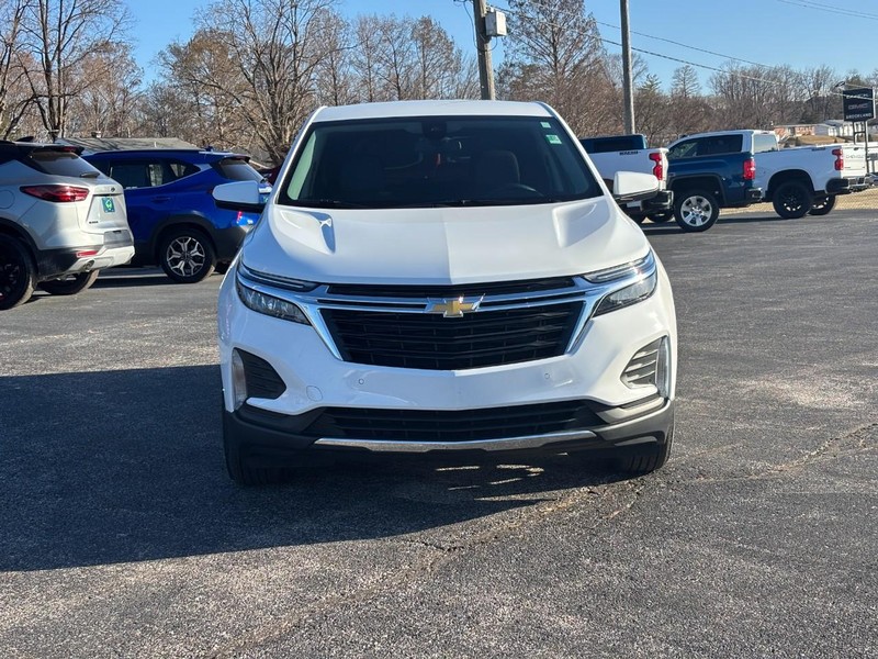 Chevrolet Equinox Vehicle Full-screen Gallery Image 8