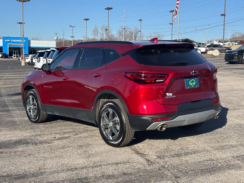 Chevrolet Blazer Vehicle Full-screen Gallery Image 03