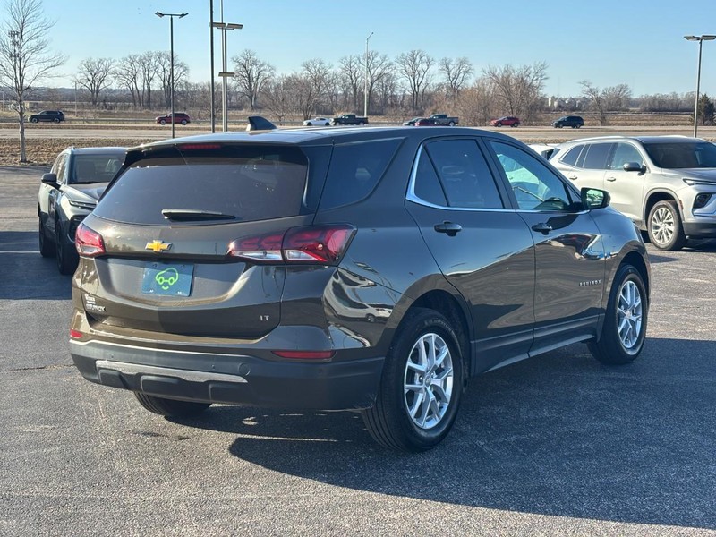 Chevrolet Equinox Vehicle Full-screen Gallery Image 5