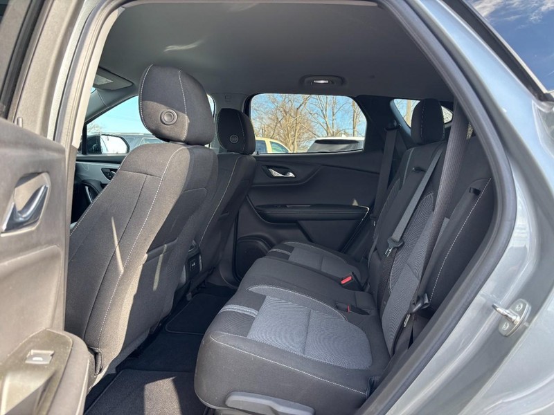 Chevrolet Blazer Vehicle Full-screen Gallery Image 10