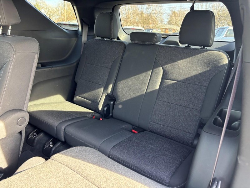 Chevrolet Traverse Vehicle Full-screen Gallery Image 10