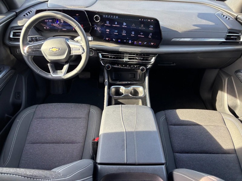 Chevrolet Traverse Vehicle Full-screen Gallery Image 12