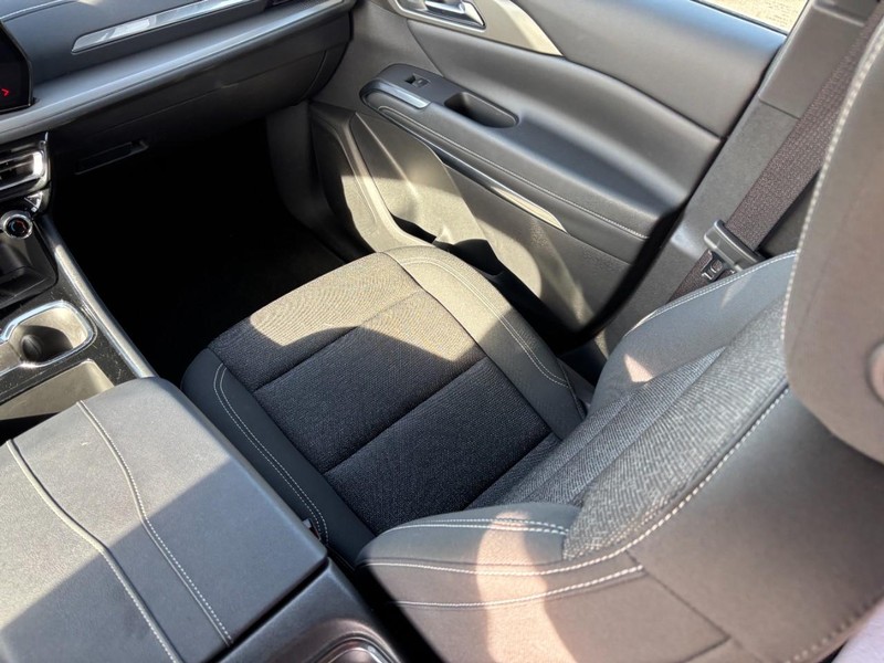 Chevrolet Traverse Vehicle Full-screen Gallery Image 15