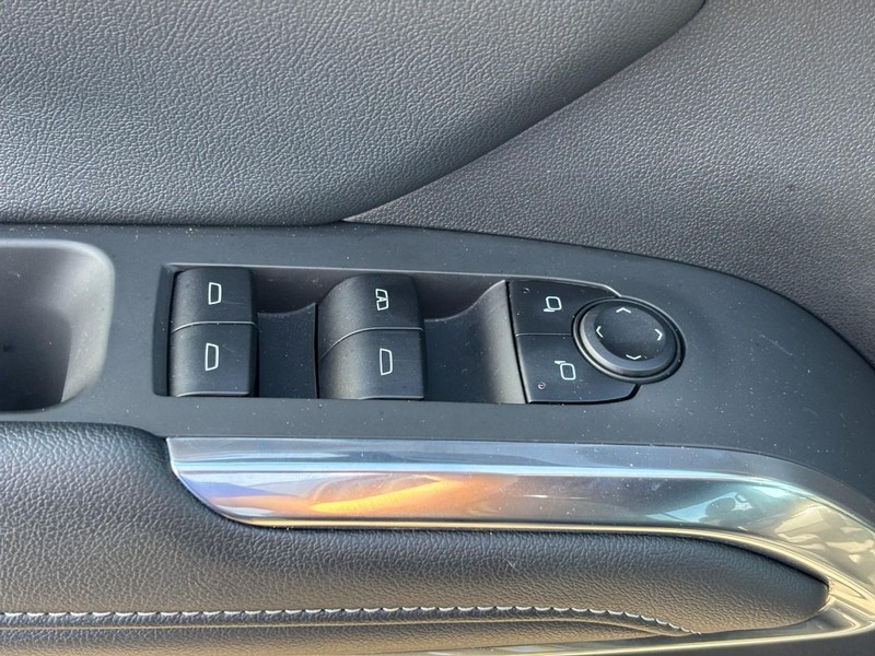 Chevrolet Traverse Vehicle Full-screen Gallery Image 17