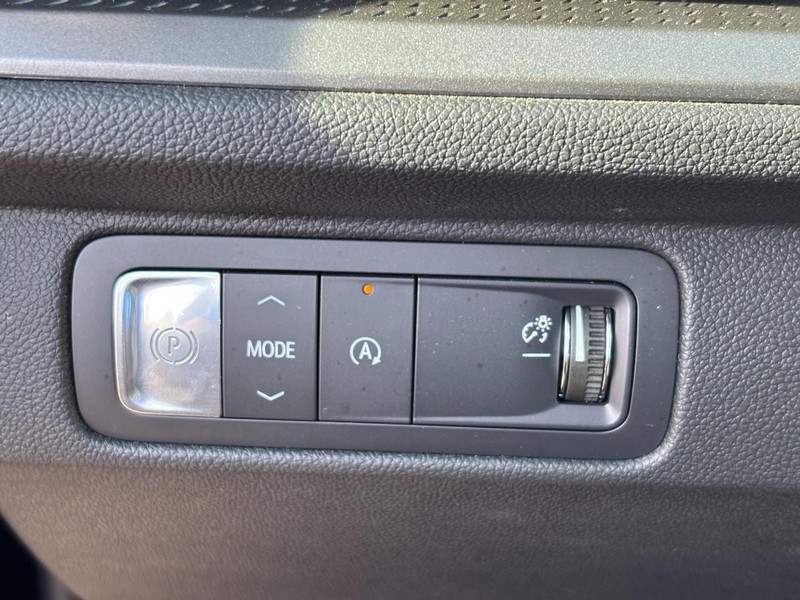 Chevrolet Traverse Vehicle Full-screen Gallery Image 18